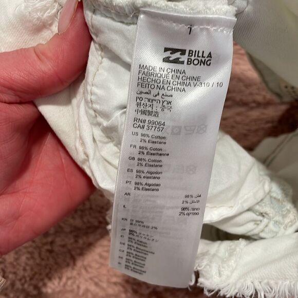 Billabong light wash cut off shorts size 25 - Picture 6 of 9